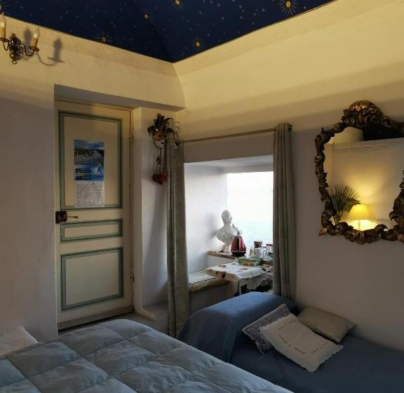 اتاق استاندارد با چشم‌انداز دریا, Romantic Casa Lorenzina Affittacamere