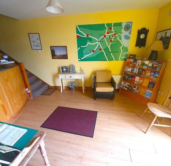 Кровать в Общей Комнате, Slane Farm Hostel, Cottages And Camping