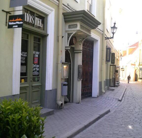 اتاق استاندارد یک نفره, Zinc Old Town  Hostel