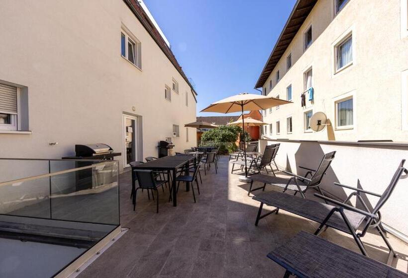 اتاق اکونومی, Luxury Apartment Monte Carlo