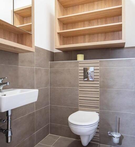 اتاق خانوادگی, Luxury Apartment Monte Carlo