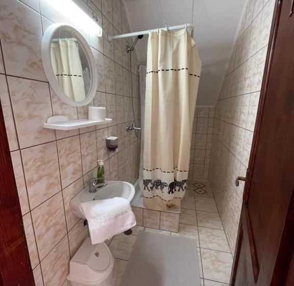 스탠다드 트리플 룸 가든 전망, Kati Guesthouse