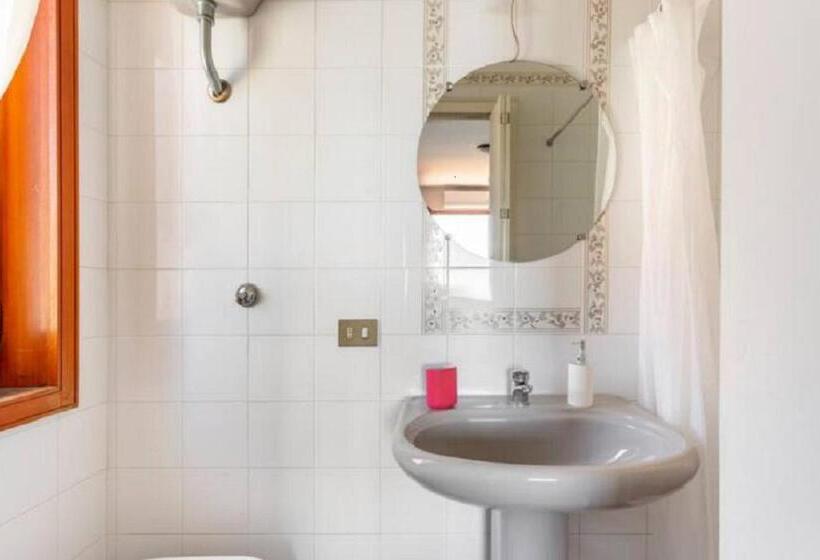 آپارتمان 1 خوابه با چشم‌انداز دریا, Villa Mariel Suites & Apartment