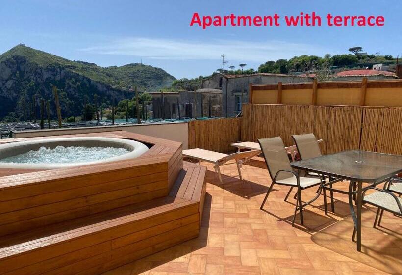 آپارتمان 1 خوابه با تراس, Villa Mariel Suites & Apartment