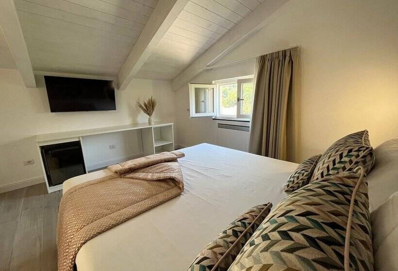 Четырехместный Номер Deluxe, Tenuta Miranda Agriresort