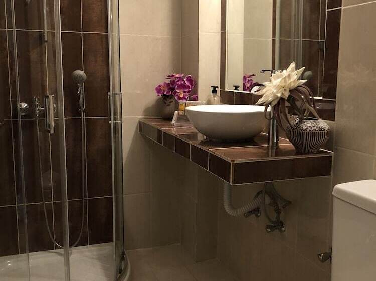 غرفة قياسية, Danae Villa