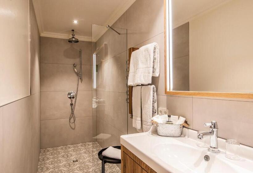 Апартаменты 2 Спальни, Berghaus Schröcken   Hotel Apartments Spa