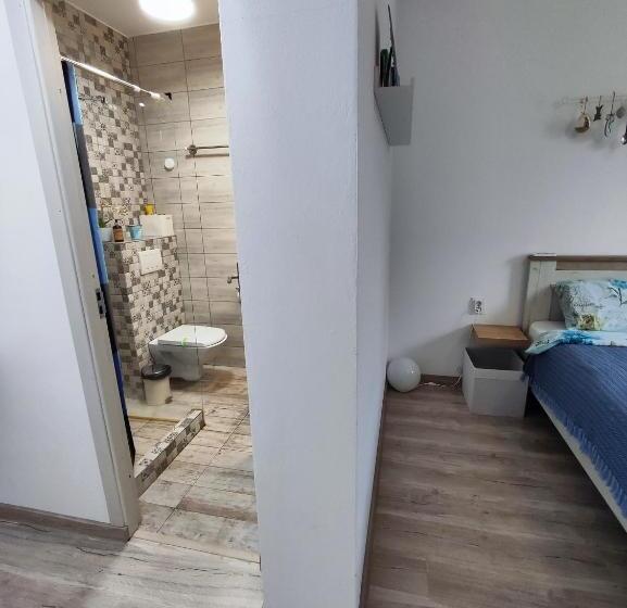 Номер Стандарт Вид на Сад, Happy Home