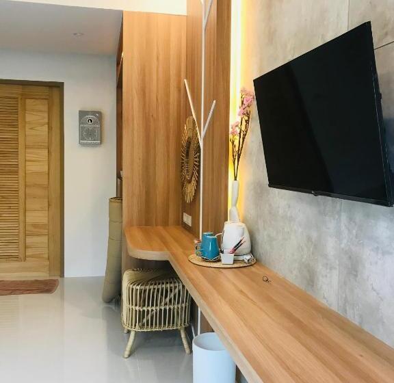 Háromágyas Deluxe Szoba, Sirilagoona Home Resort