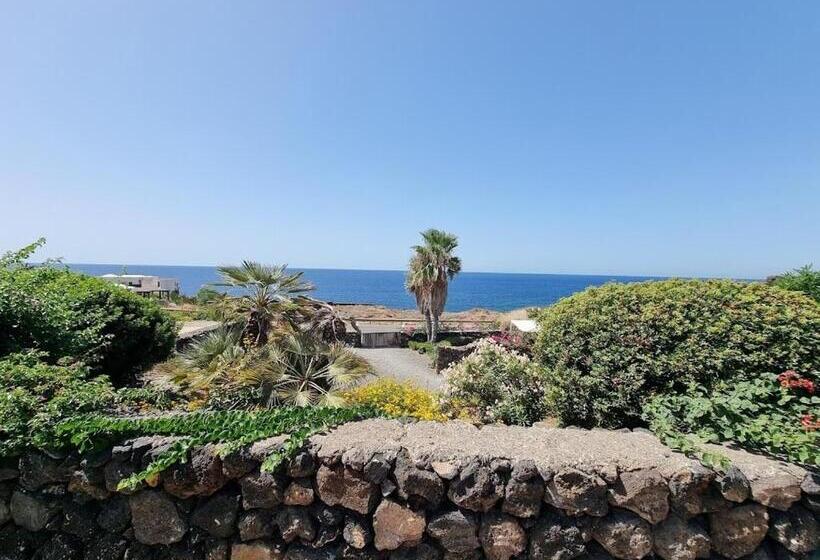 آپارتمان 1 خوابه با تراس, Perla Nera I Dammusi Di Scauri