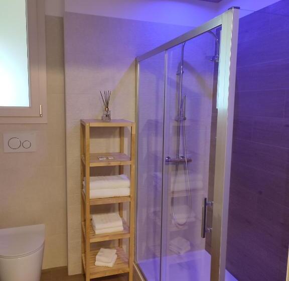 小型套房, Lux Suite