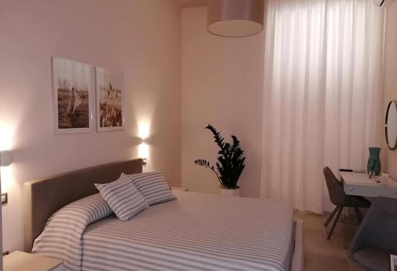 小型套房, Lux Suite