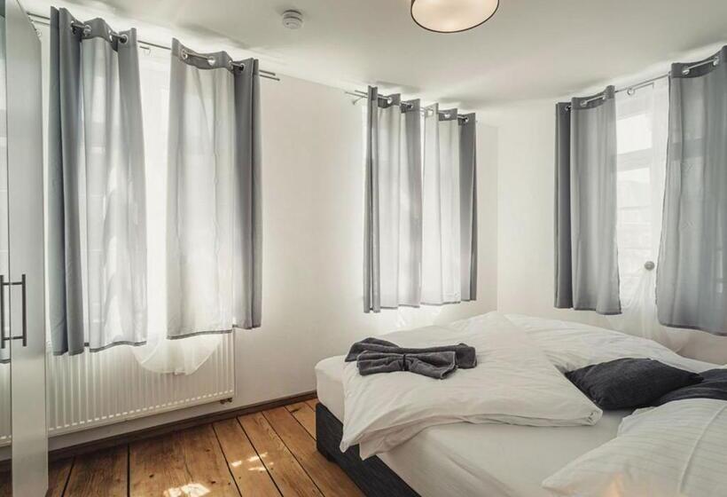 스탠다드 스튜디오, Ferienwohnungen Und Boardinghouse Heimbach In Lahr