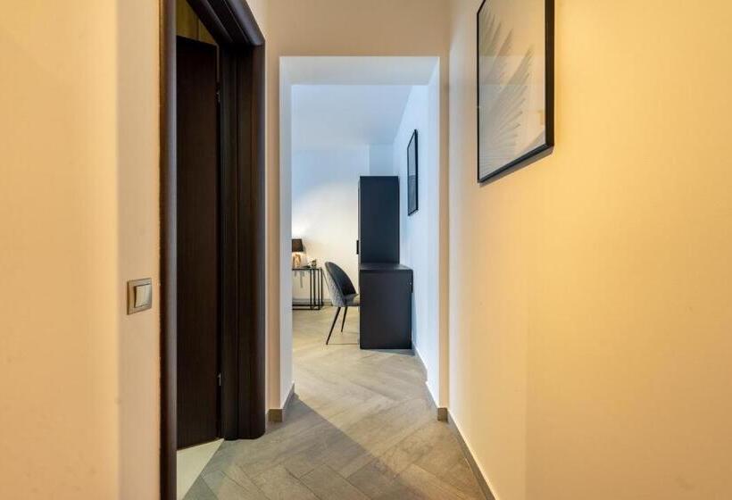 Standard Værelse m. Balkon, Urbio Private Suites