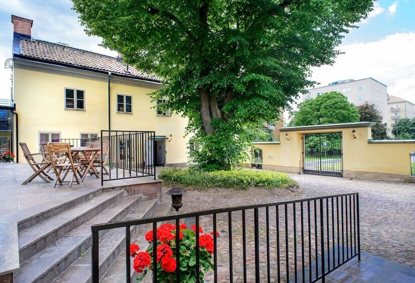 غرفة قياسية, Hellstens Malmgård