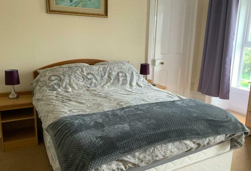 اتاق استاندارد, Old Gloucester Road Farm Bed And Breakfast