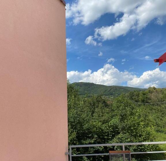 Апартаменты 2 Спальни, Apartmány Krupka