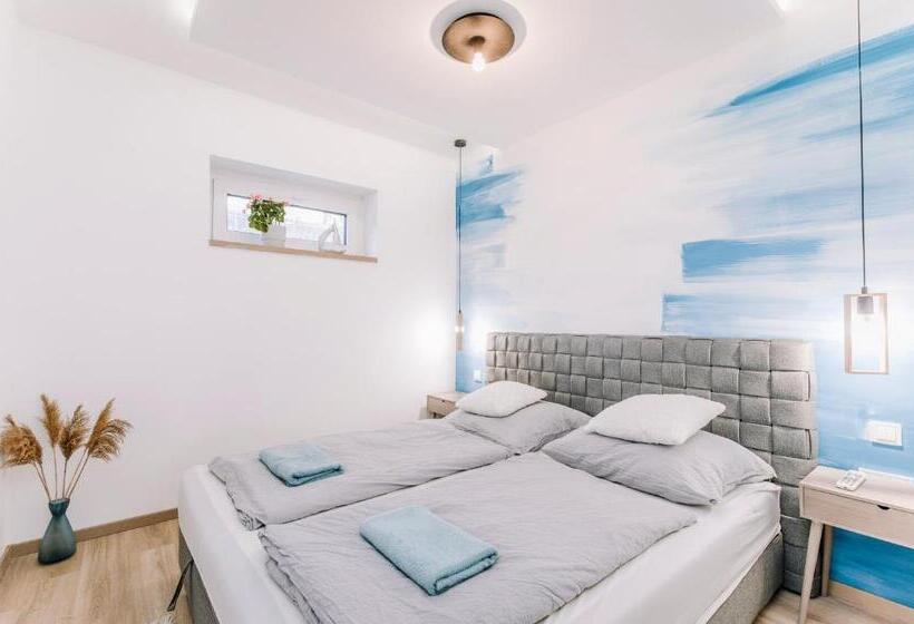 Апартаменты 1 Спальня с Террасой, Nádas Center Home Badacsony