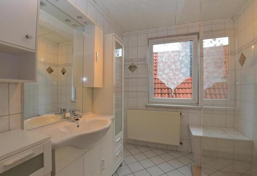 Дом 4 Спальни, Monteurhaus Arbeiterunterkunft Haus Markus Suhl