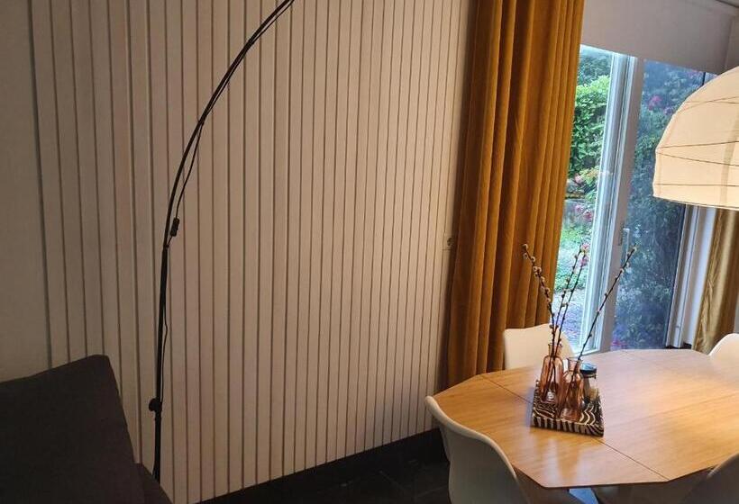 اتاق استاندارد چهار تخته, B&b De Loeff