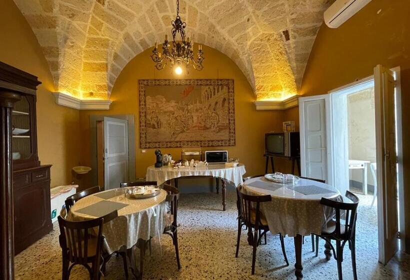 豪华套房, Palazzo De Carlo E Il Parco Dei 7 Pozzi