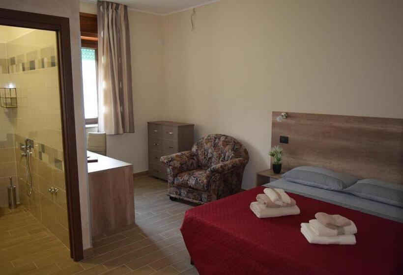 Четырехместный Номер Стандарт, Affittacamere Villa Paolina
