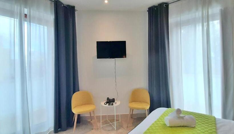 اتاق استاندارد با چشم‌انداز باغ, Caro Boutique Guest House