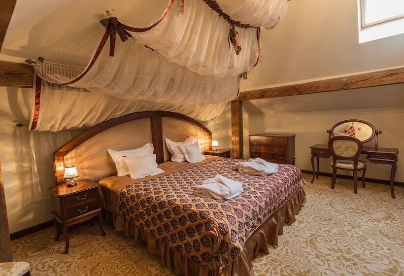Апартаменты 1 Спальня, Dwór Kombornia Hotel&spa