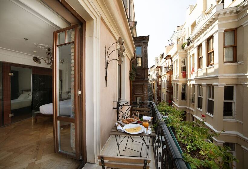 Номер Deluxe, Georges Hotel Galata