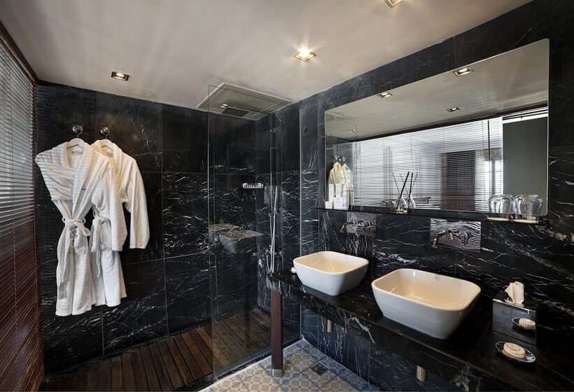 Люкс Вид на Море, Georges Hotel Galata