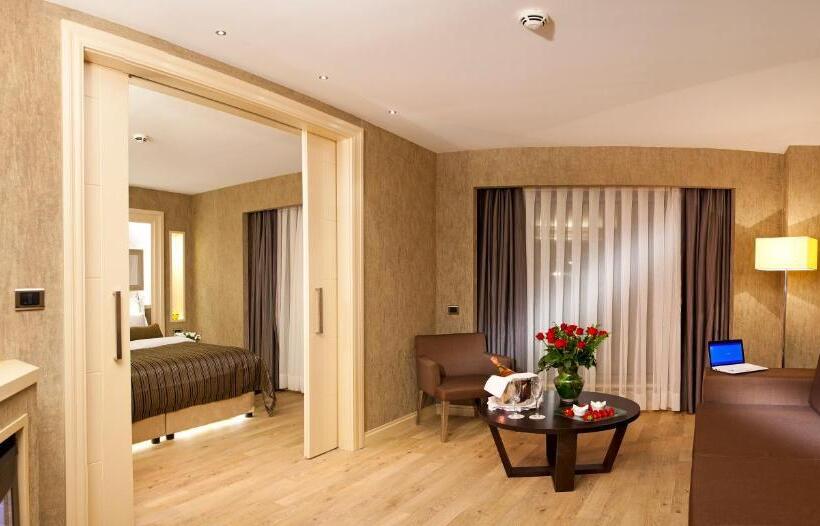 جناح جونيور, Limak Eurasia Luxury