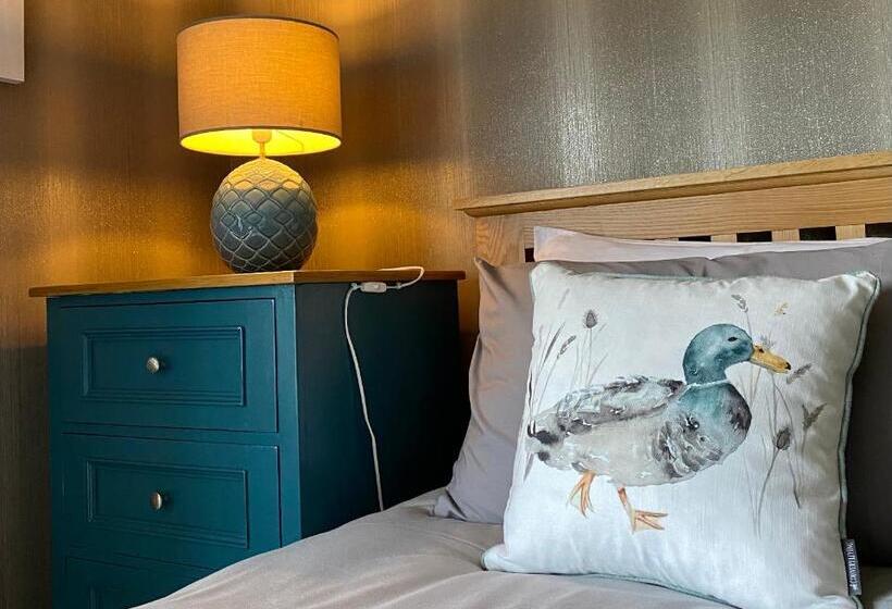 Трехместный Номер Классика, Bailey S Court, Guest Accommodation
