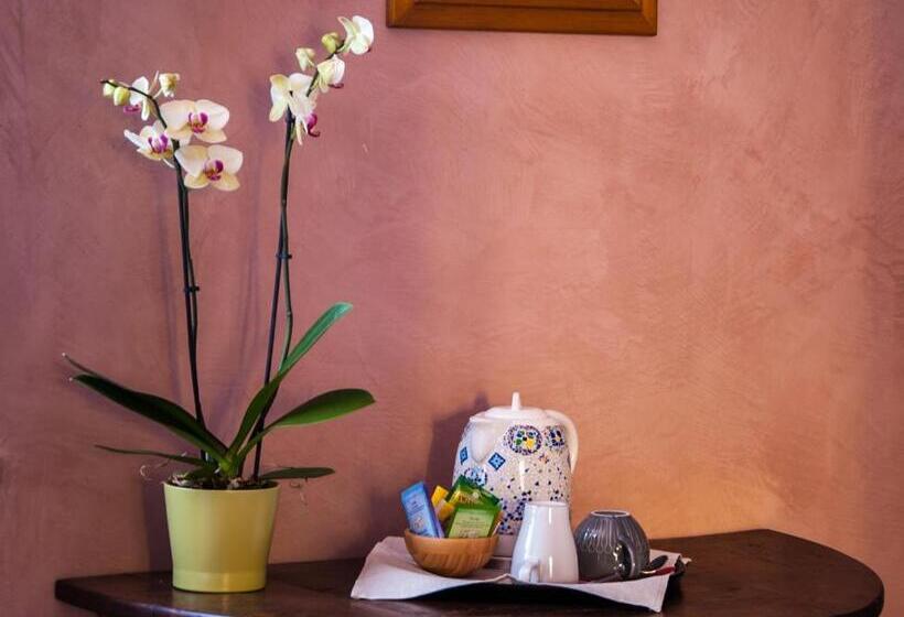 Standard room with outdoor bath, Casapatrizia Art B&b
