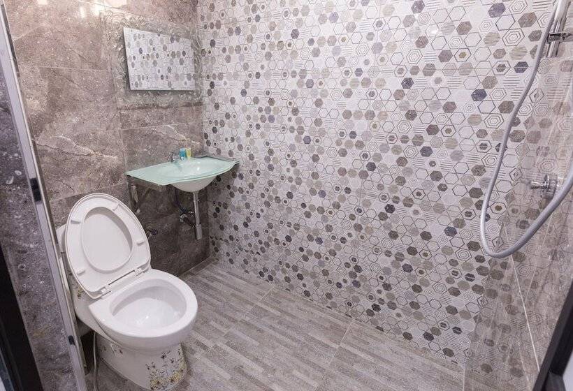 デラックストリプルルーム, Lee Luxury Home, Usm Penang