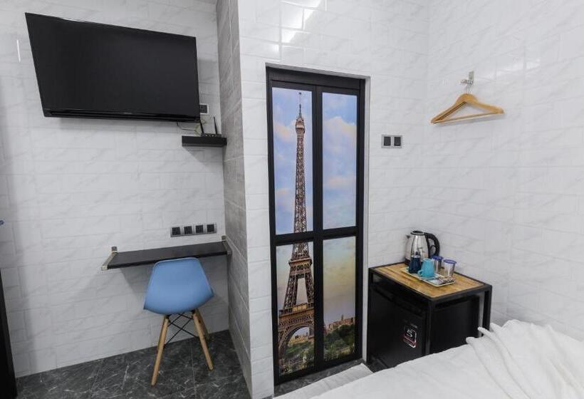 デラックスの４人部屋, Lee Luxury Home, Usm Penang