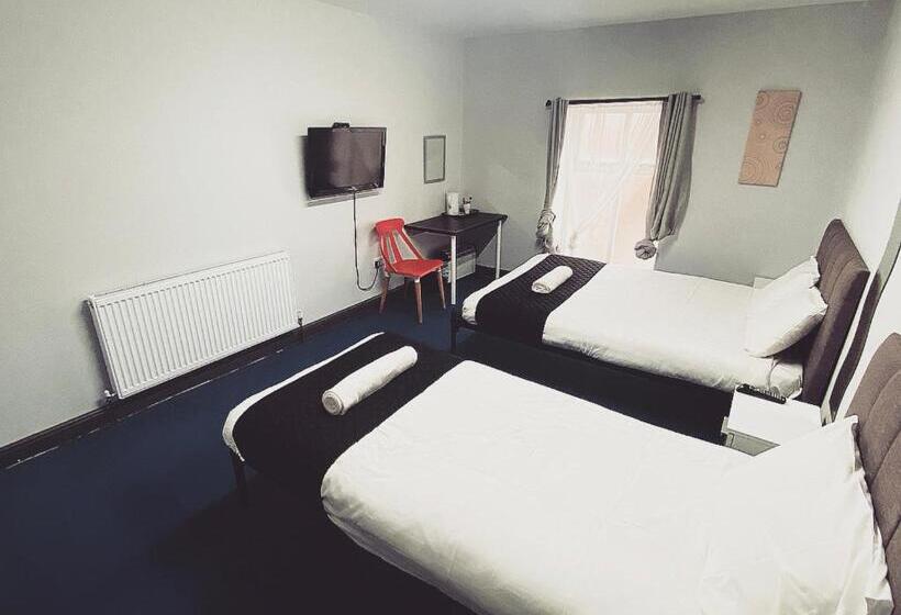 Номер Economy с общей ванной комнатой, Kings Hotel Blackburn