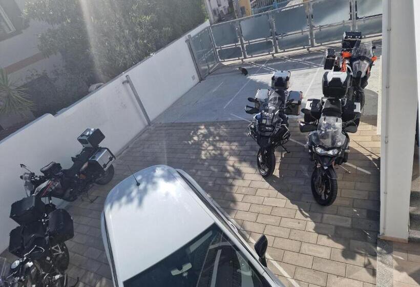 اتاق لوکس, B&b Eden Ogliastra