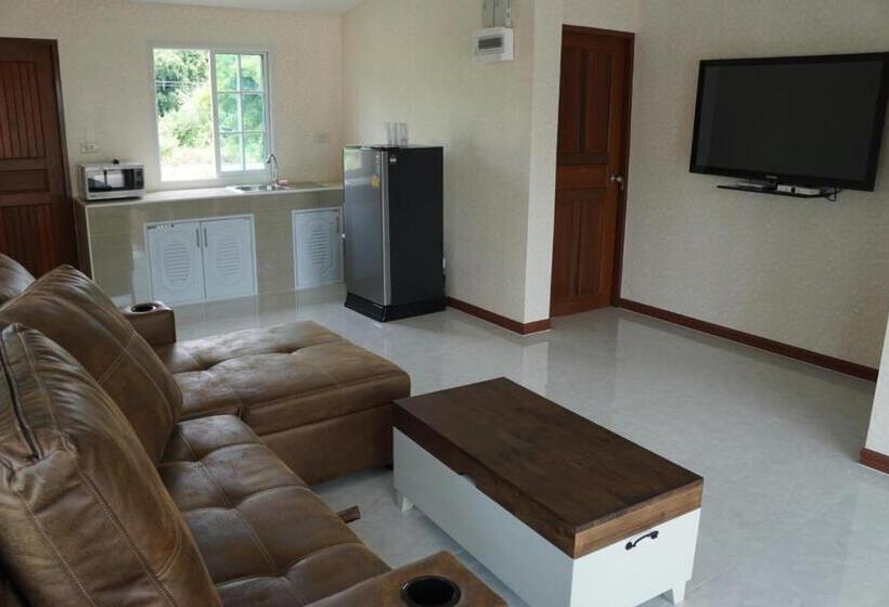 Бунгало Стандарт 2 Спальни, Evie Mae Resort
