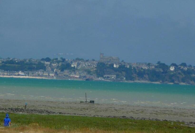 Triple Room Sea View, Le Bout De La Ville