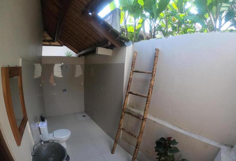 Номер Стандарт Вид на Сад, Rumah Sidemen