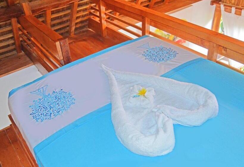 Семейный Номер Вид на Сад, Lagoona Beach Bungalows   Eco Stay
