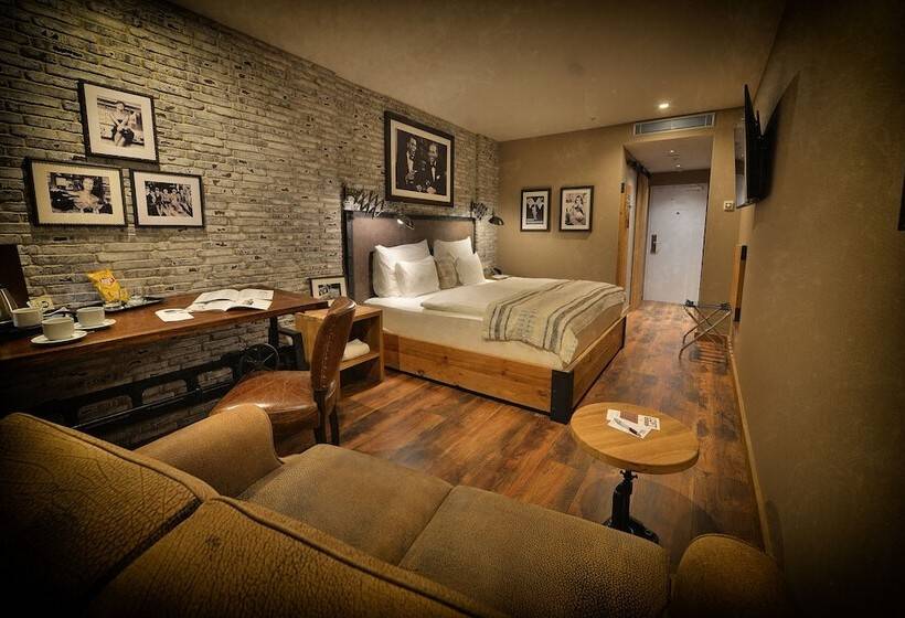 コンフォートルーム, Loft Hotel Bratislava