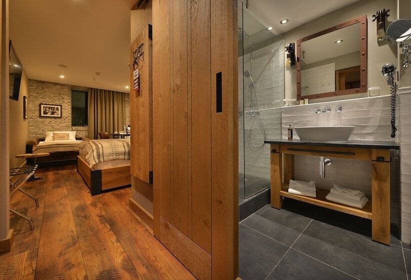 コンフォートトリプルルーム, Loft Hotel Bratislava