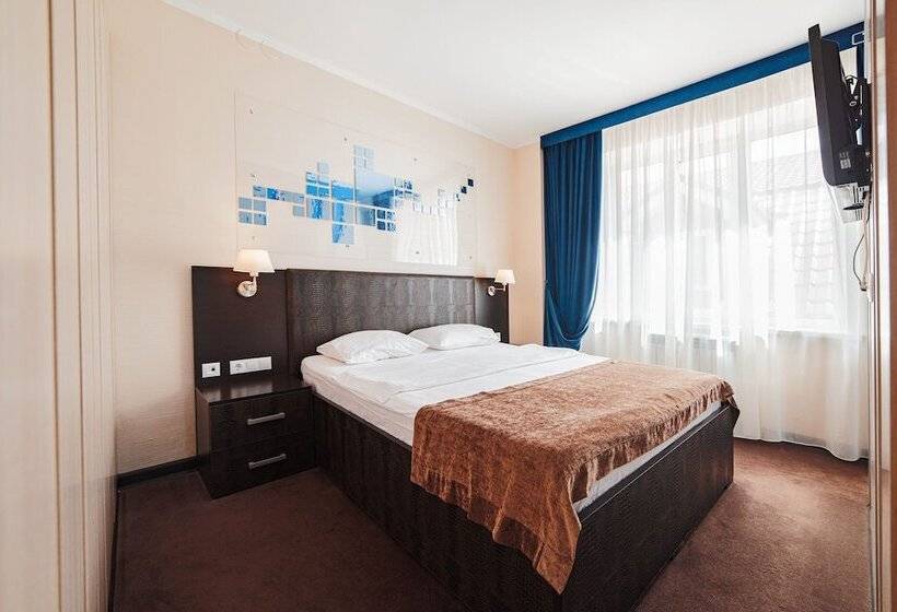 Номер Deluxe, Shato City