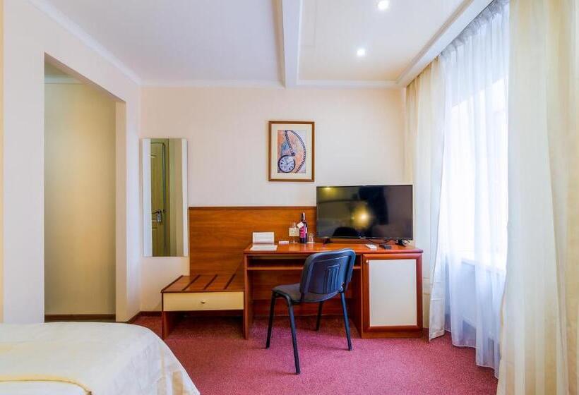 غرفة قياسية فردية, Raziotel Kryvyi Rih
