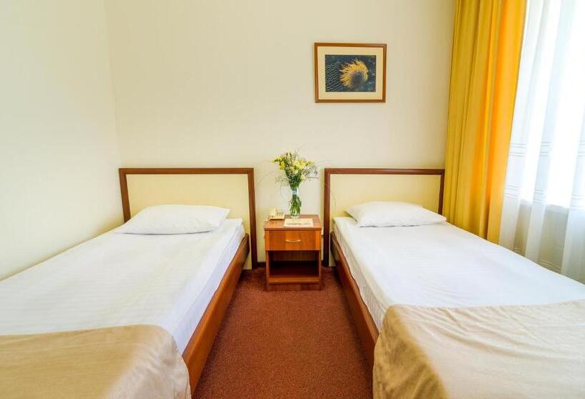 اتاق کلاسیک, Raziotel Kryvyi Rih