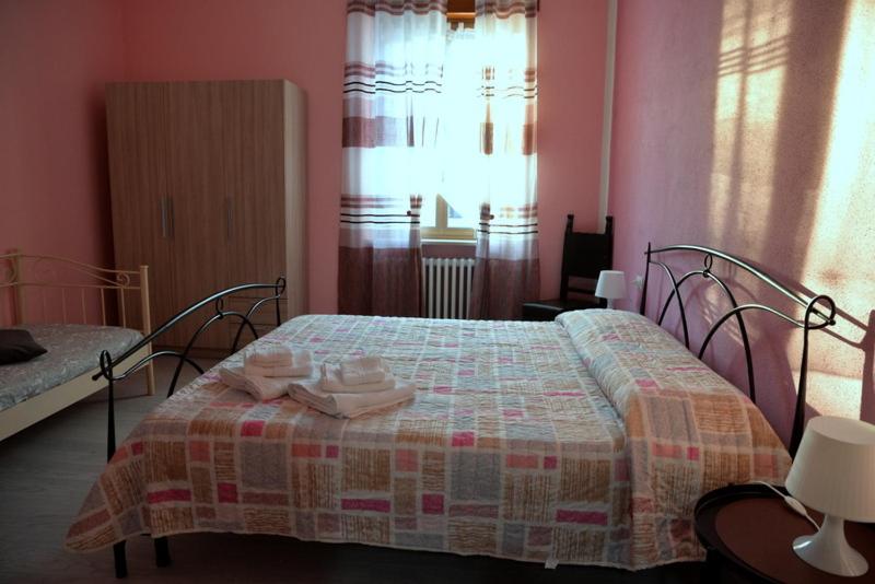 اتاق استاندارد, La Corte Del Moro