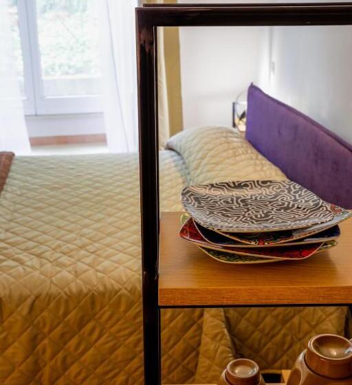 豪华家庭房间, Bed&book