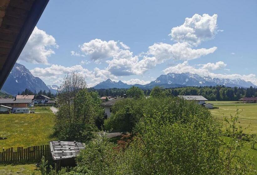 Семейный Номер, Ferienwohnungen Berghof