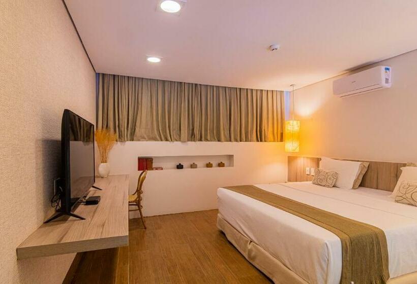 자쿠지 스위트, Carmel Charme Resort